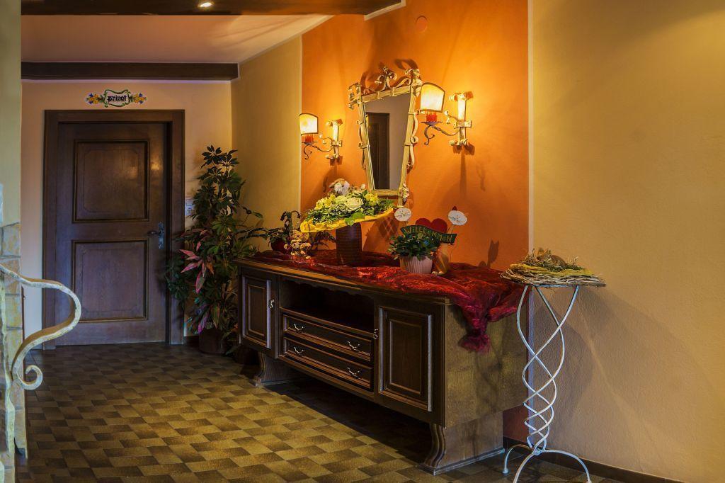 Farm stay Stiedlbauerhof Seeham